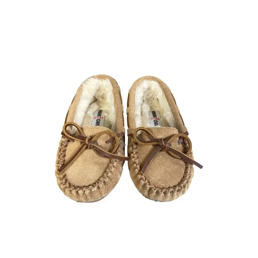 Minnetonka Toddler Tan Leather Moccasin Slippers With Faux Fur Lining Size-7